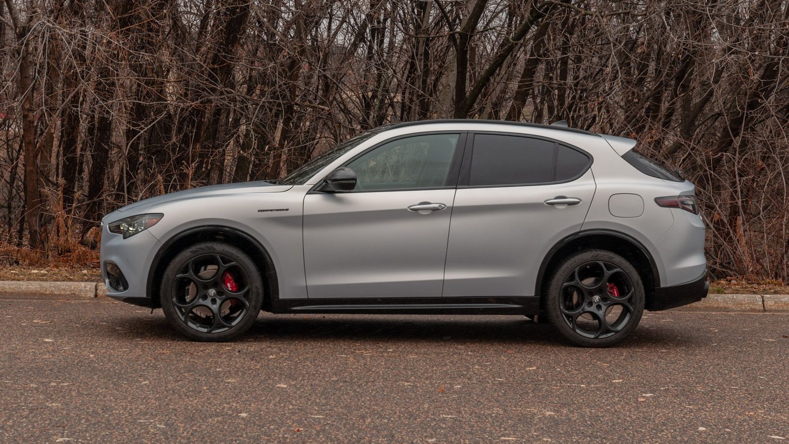 2024-alfa-romeo-stelvio_100914389-1671821515